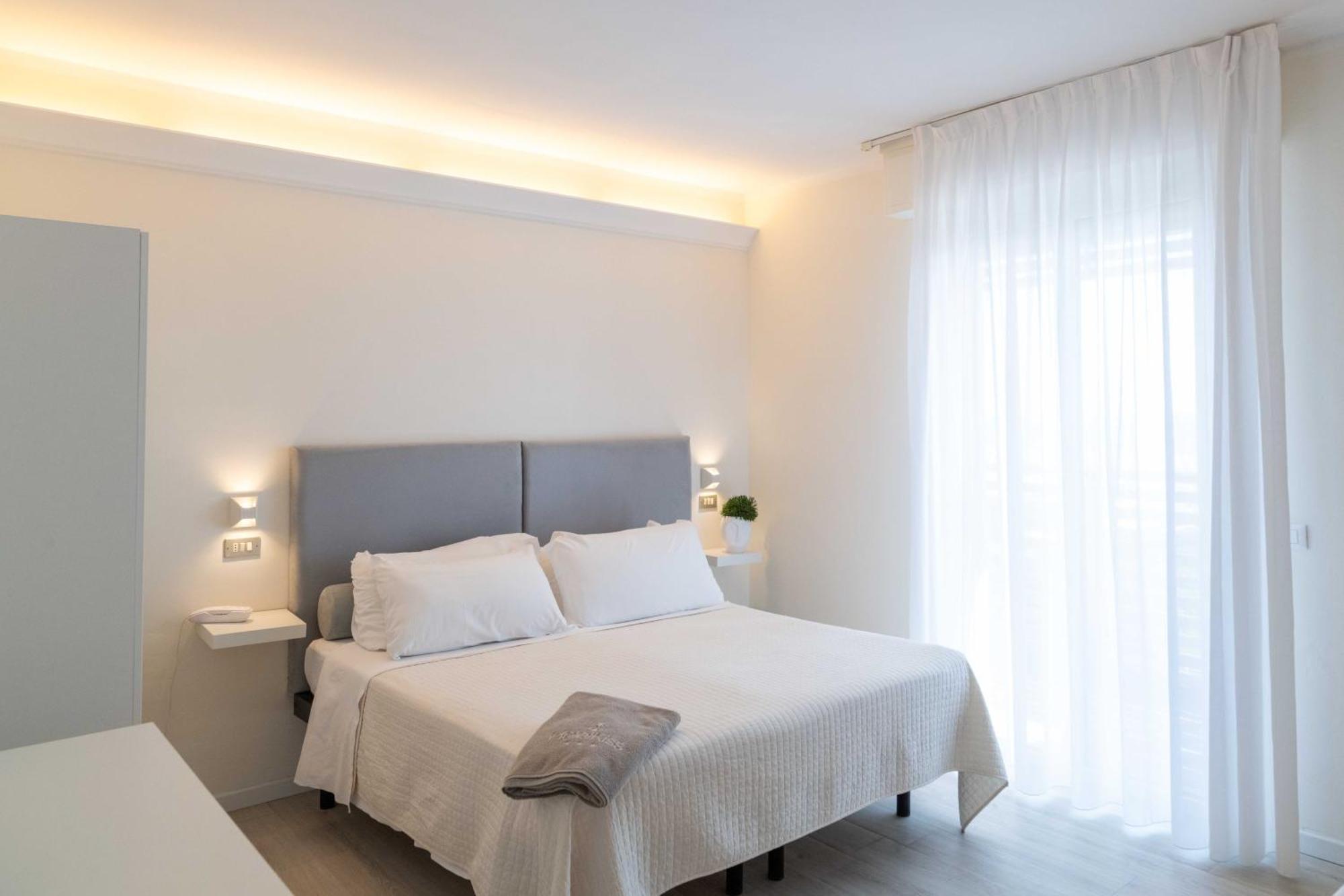 Kiss Beachfront Hotel & Restaurant Червия Экстерьер фото